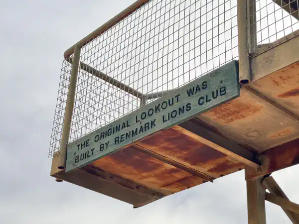 a view of the lookout from below, a sign on the side says 'THE ORIGINAL LOOKOUT WAS BUILT BY RENMARK LIONS CLUB'